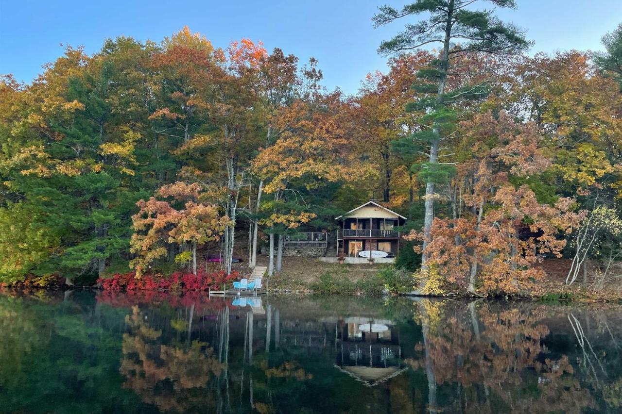 Waterfront Escape With Kayak, Paddle Boards, And Sauna Villa Casco Kültér fotó